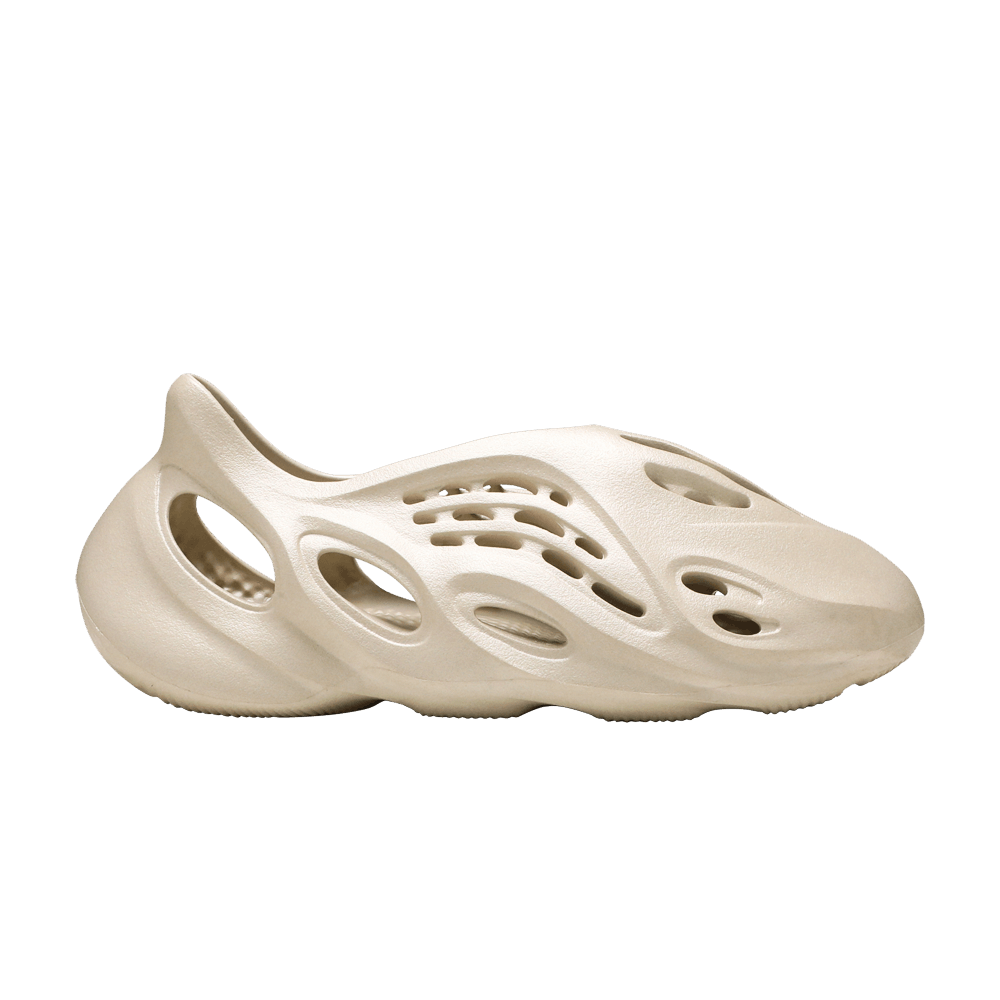 DROP YEEZY FOAM RUNNER "SAND" LUST SOHO