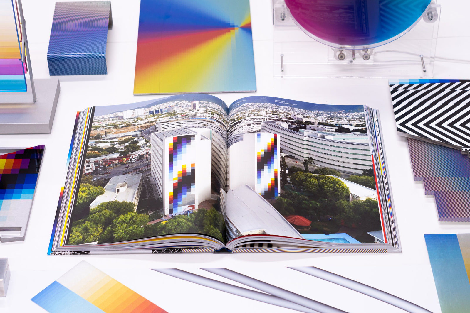 Felipe Pantone: Velocidad, Color y Tecnología en el Arte Contemporáneo