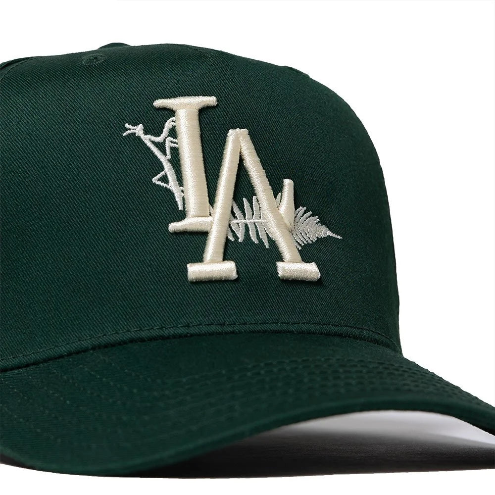 MOJAVE LA MANTIS CAP EMERALD CREAM
