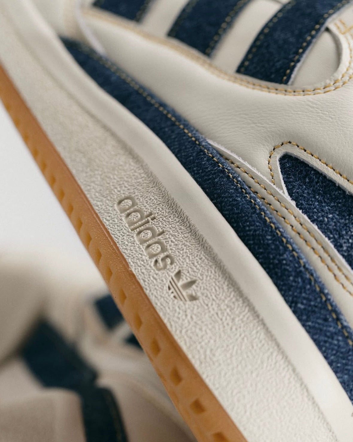 ADIDAS FORUM 2000 BIZARRAP