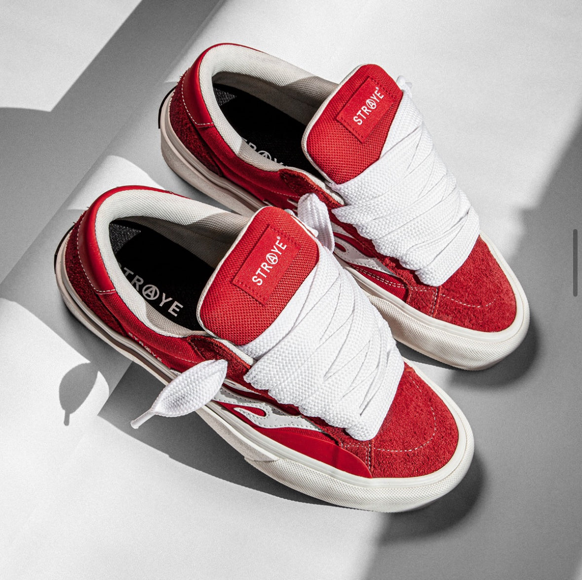 STRAYE LOGAN PUFF RED