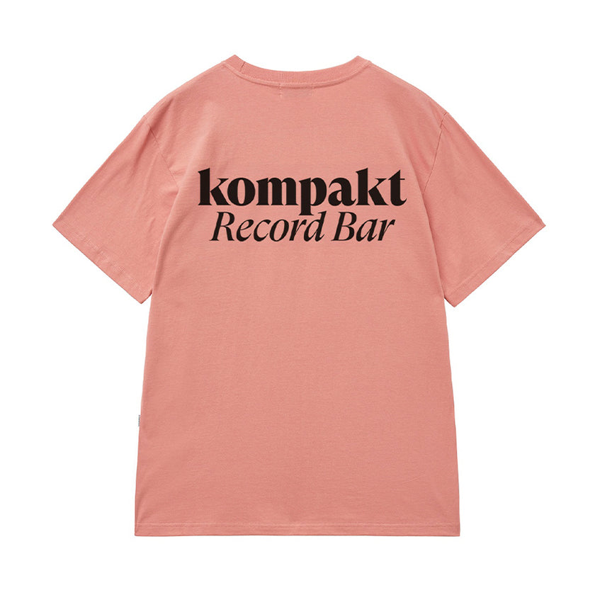 KOMPAKT RECORD BAR BASIC LOGO T-SHIRT SALMON
