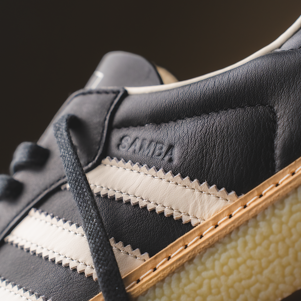 ADIDAS SAMBA LUX BLACK OFF WHITE