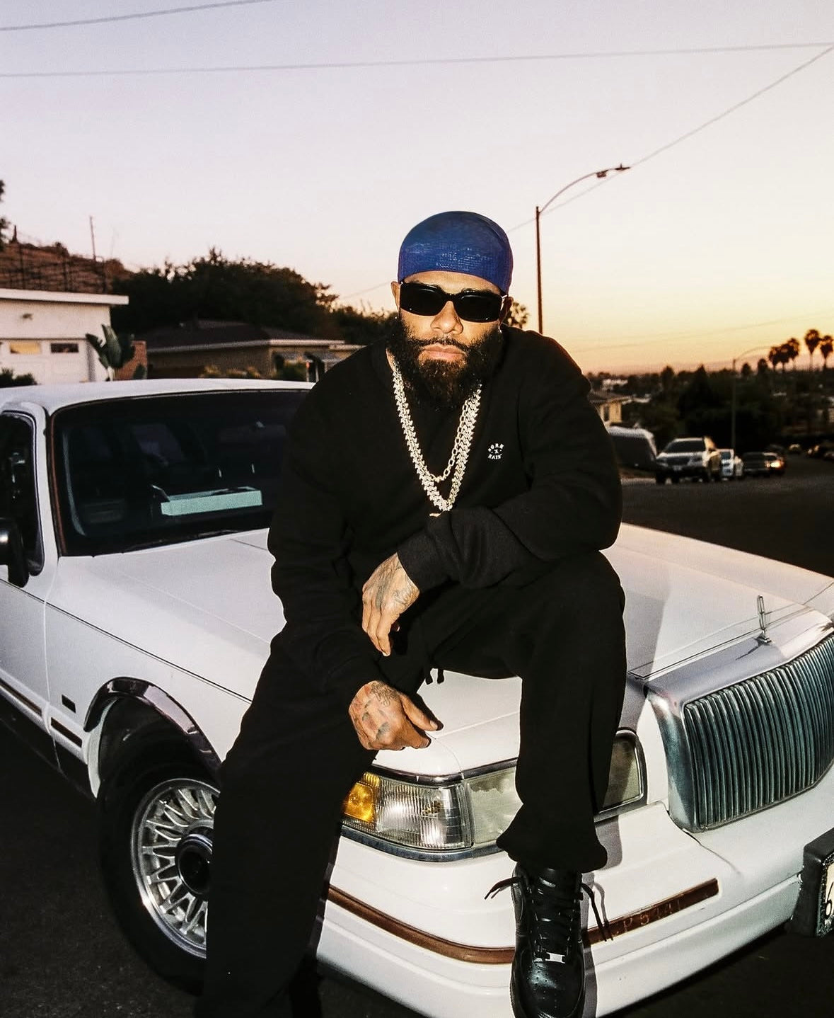 BORN x RAISED MICRO ROCKER CREWNECK BLACK