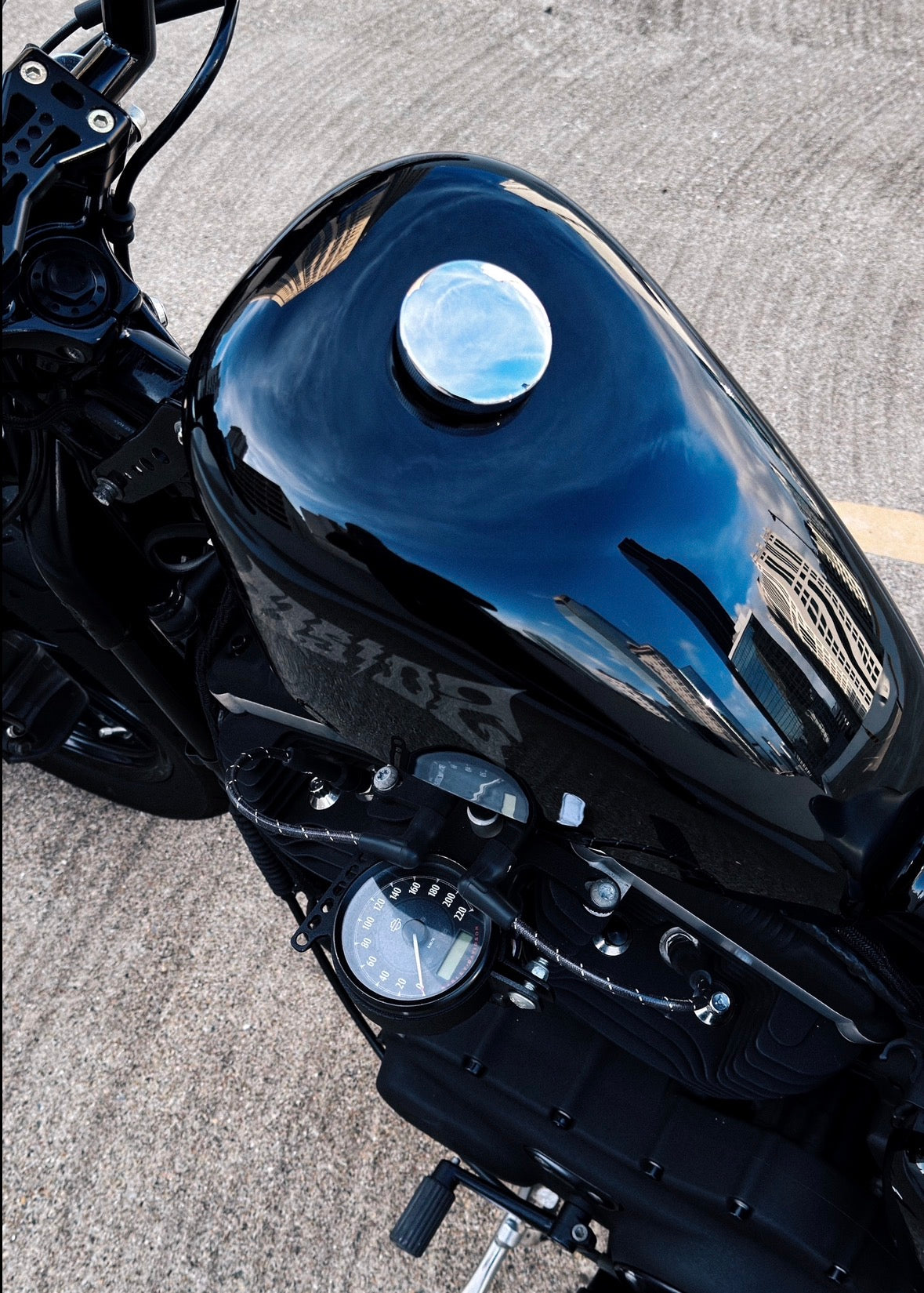 US PRJCT × DZ CYCLES — HARLEY-DAVIDSON SPORTSTER 883