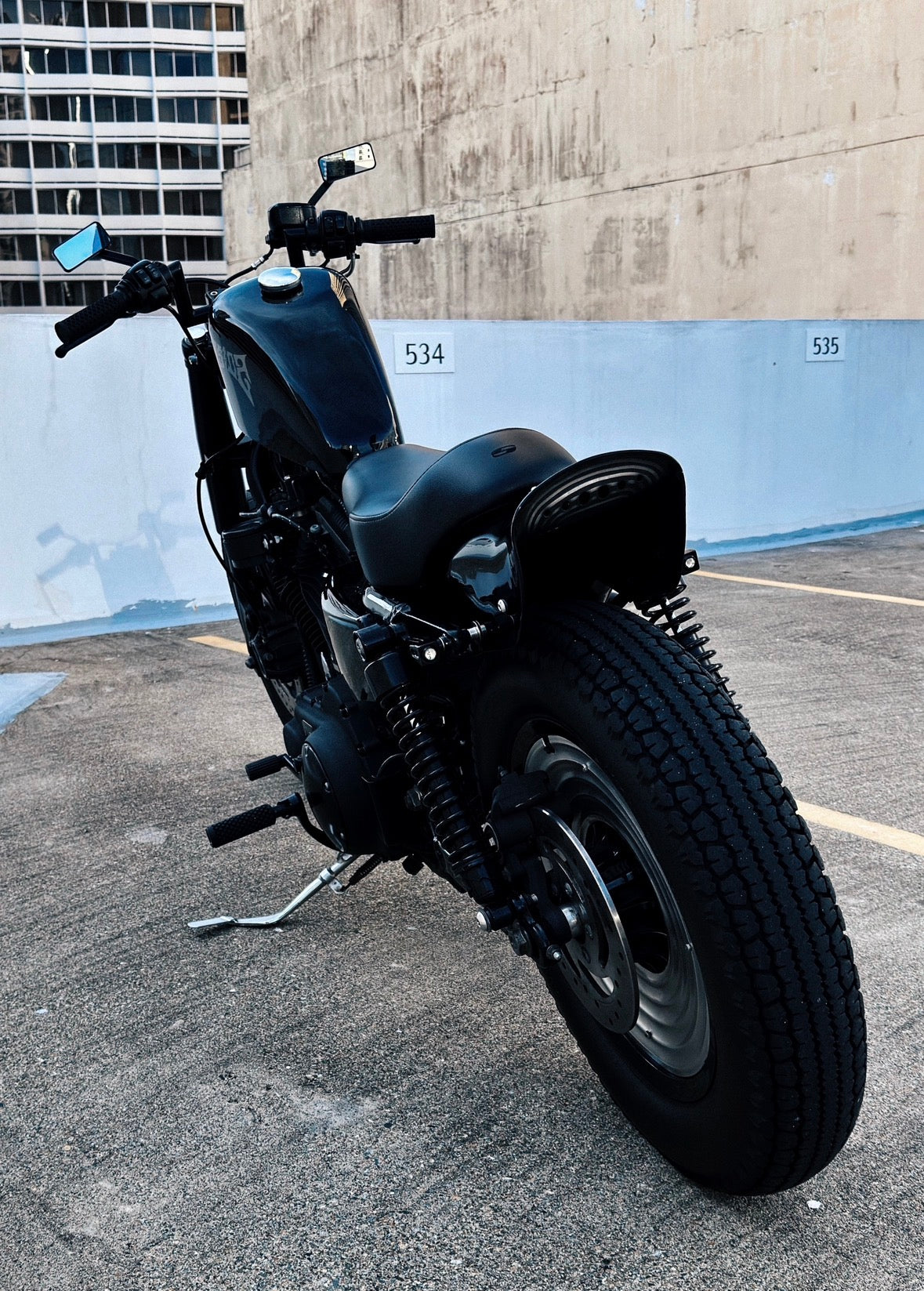 US PRJCT × DZ CYCLES — HARLEY-DAVIDSON SPORTSTER 883