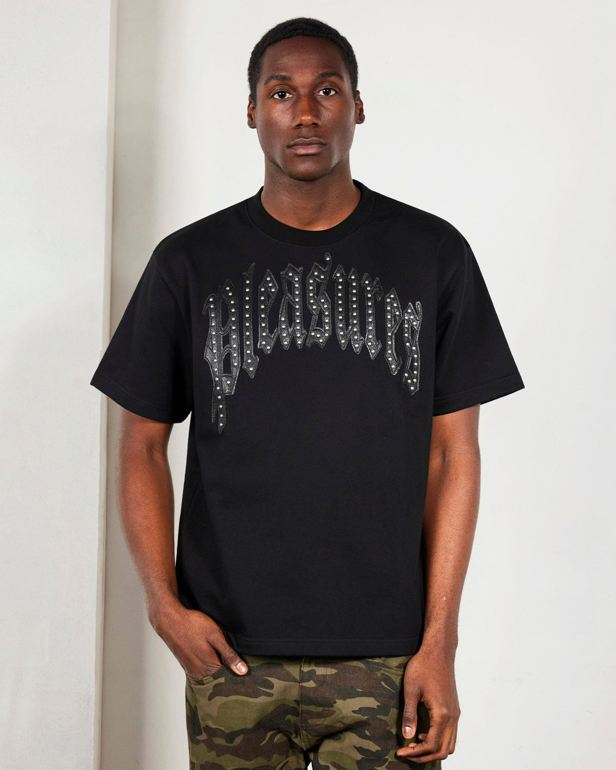 PLEASURES TWITCH STUDDED CREWNECK