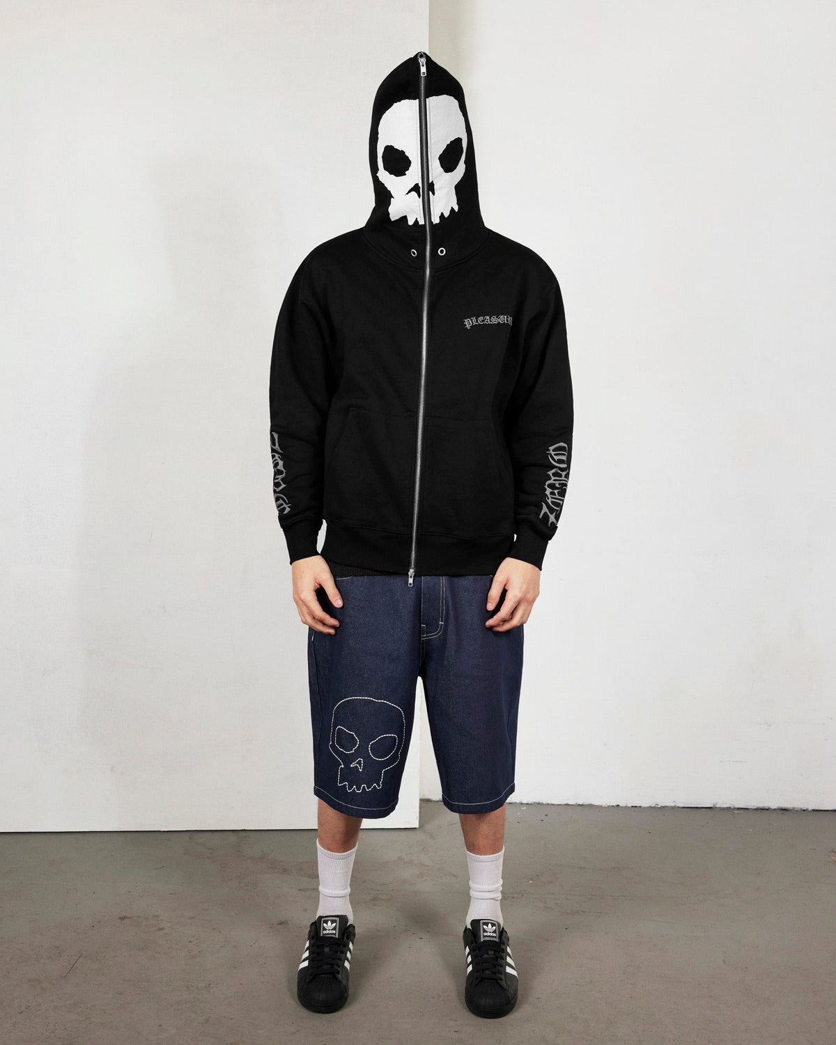 PLEASURES x ZERO BALAKLAVA ZIP HOODIE