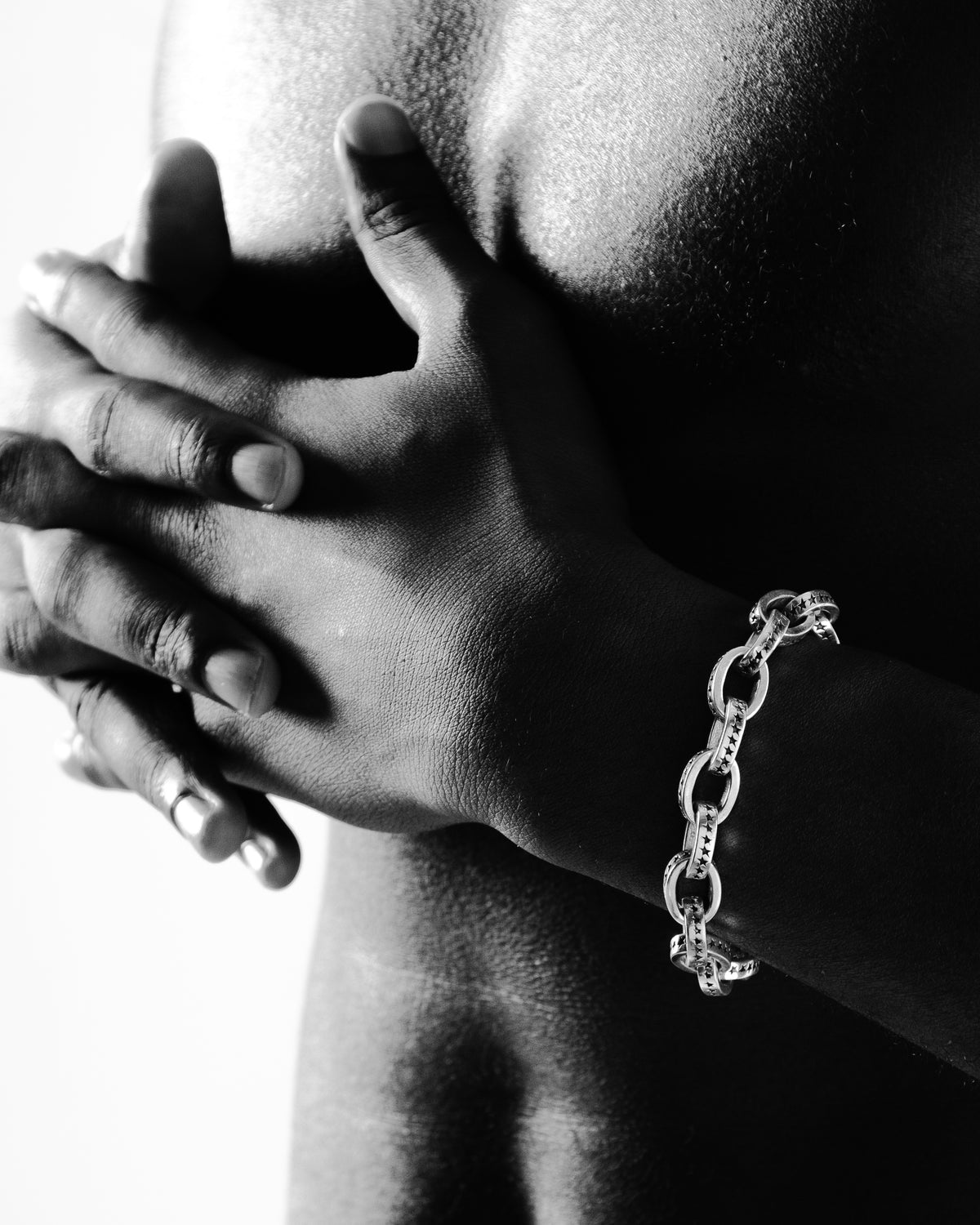 TWOJEYS ICON MONOGRAM LINK BRACELET