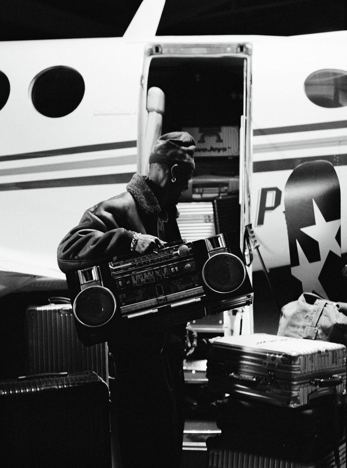 TWOJEYS ICON MONOGRAM LINK BRACELET