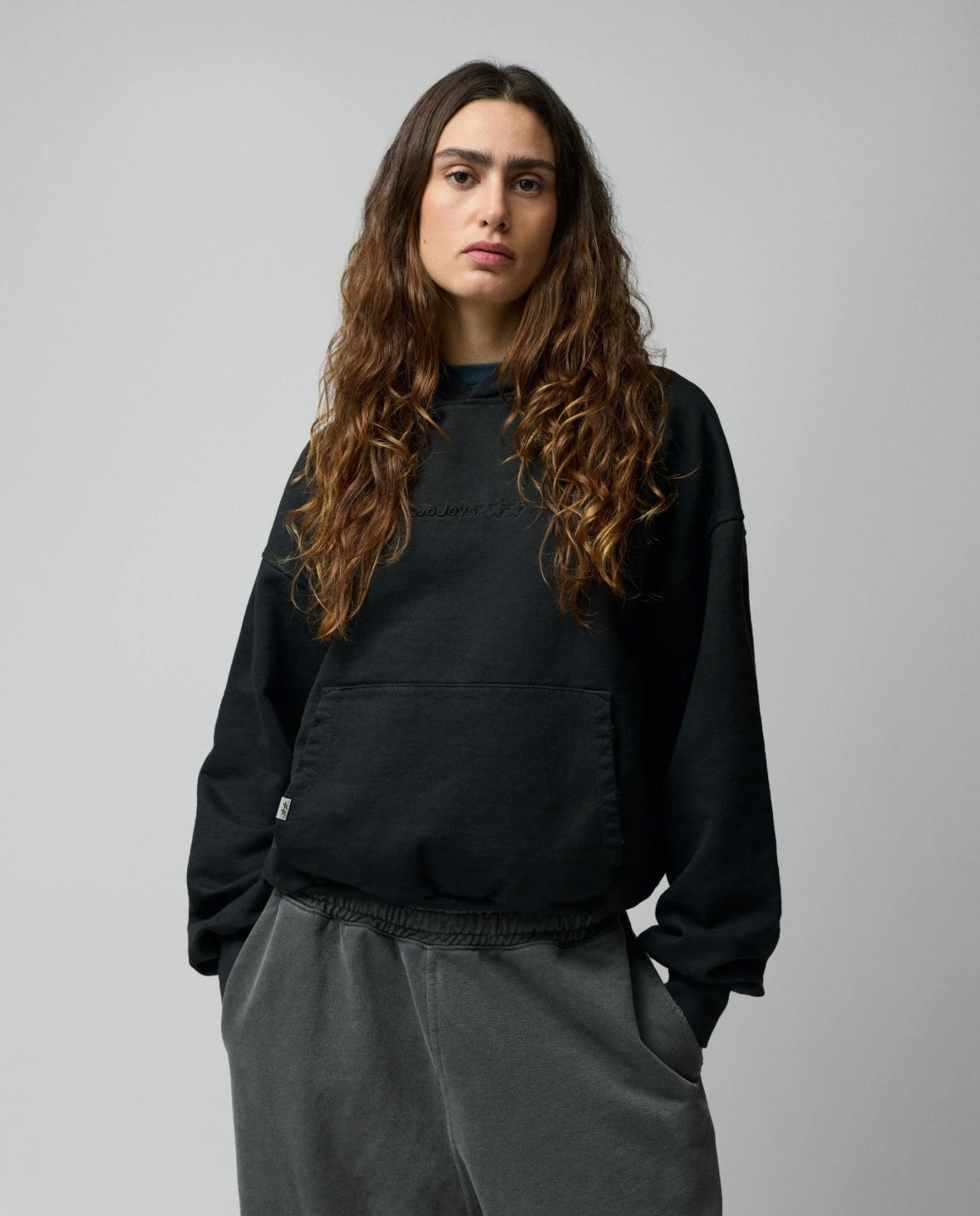 TWOJEYS STONE WASHED BLACK ICON HOODIE