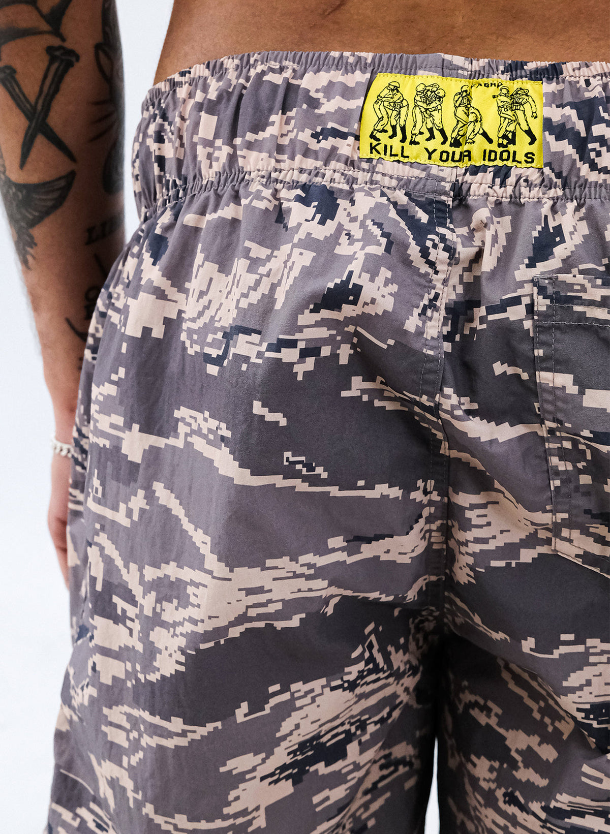 CABRIO CAMO LIGHT SHORTS