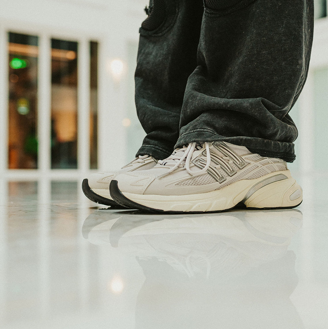 ADIDAS ORIGINALS  ADISTAR XLG 2.0  WHITE / GREY