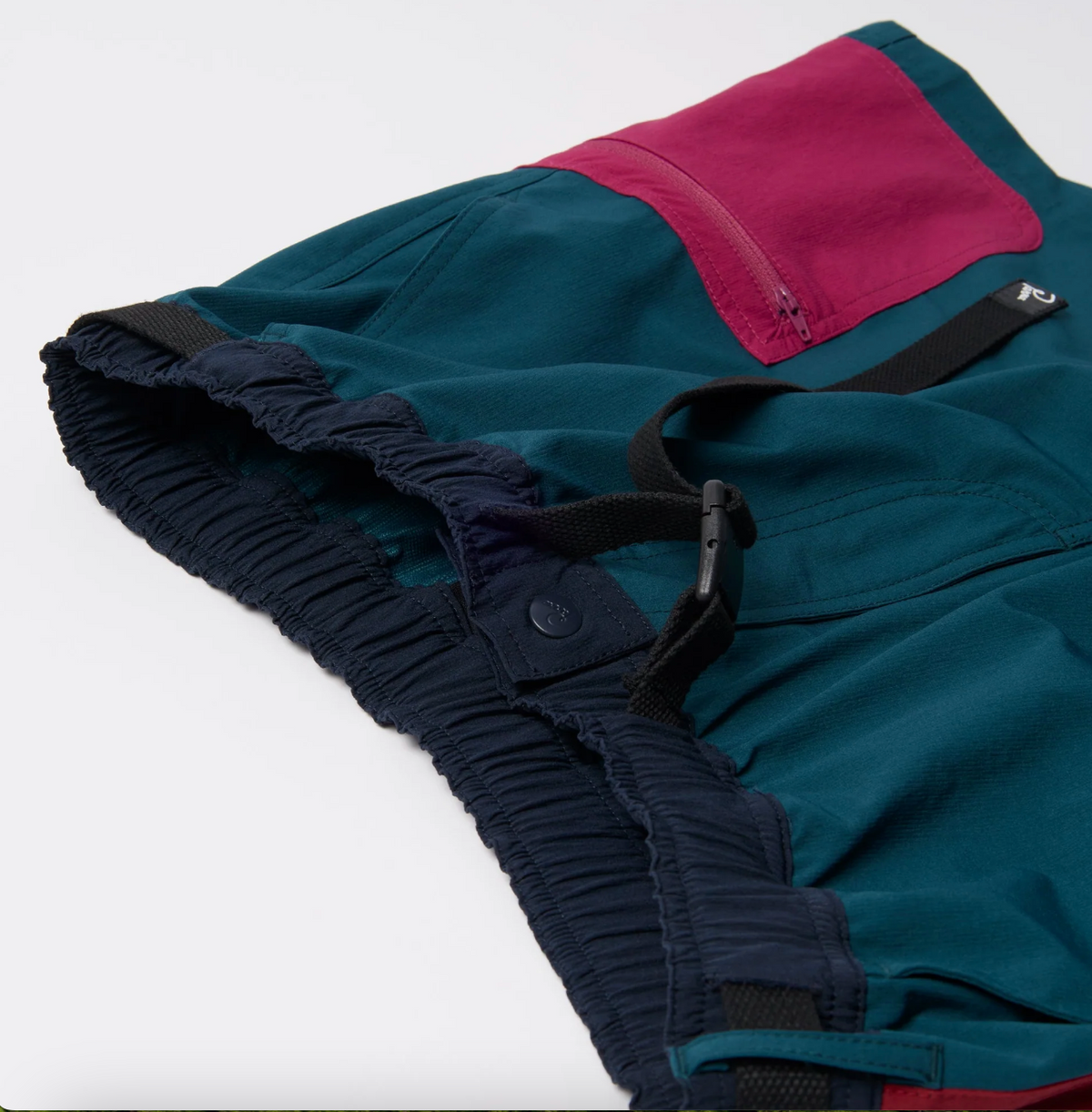 PARRA HARDLY HIKED RIPSTOP SHORTS